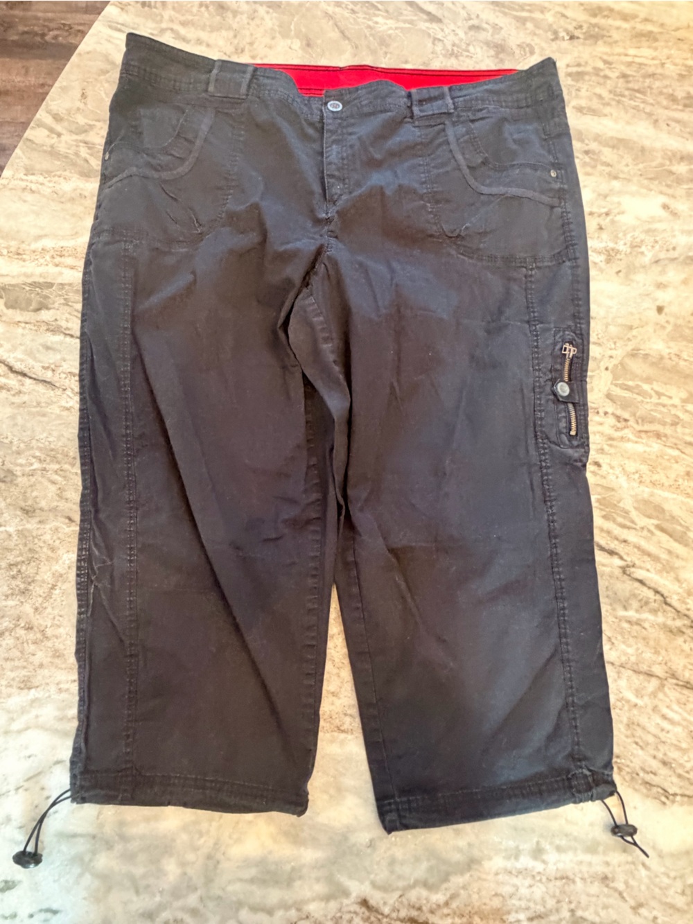 Intro Casual Elegance Size 18W Black Cargo Capri Pants Drawstring Hem